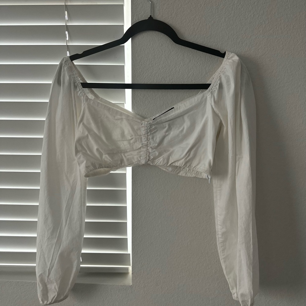 LONG SLEEVE CROP TOP
